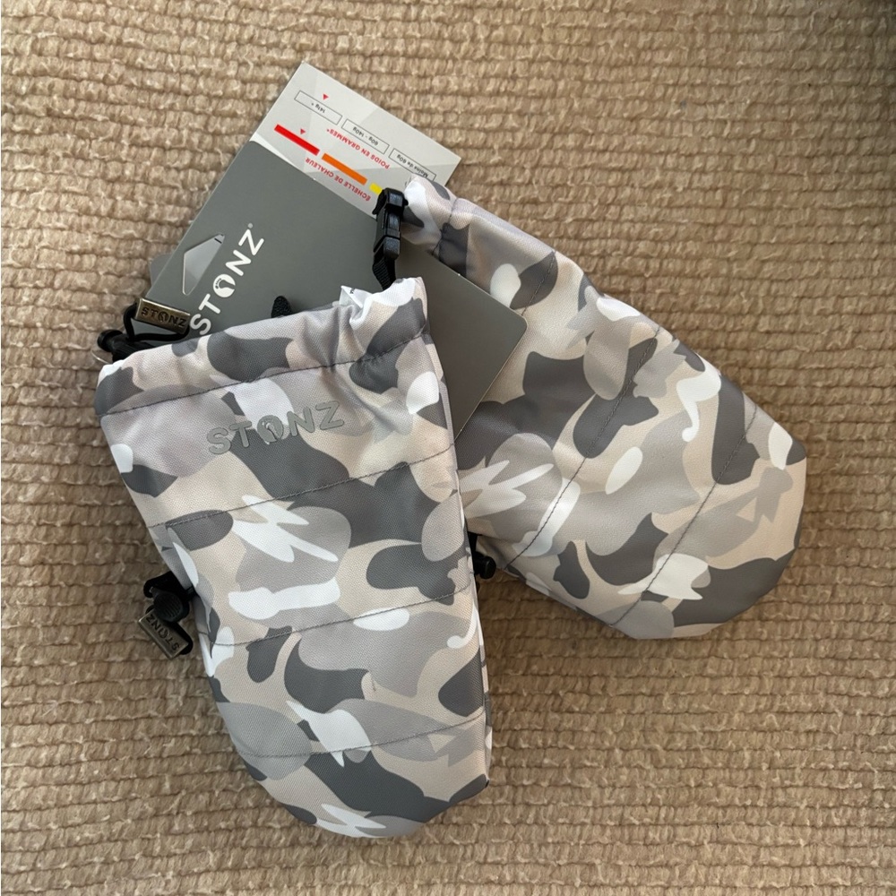 Stonz Gray and White Camouflage Mittens 12-24 months